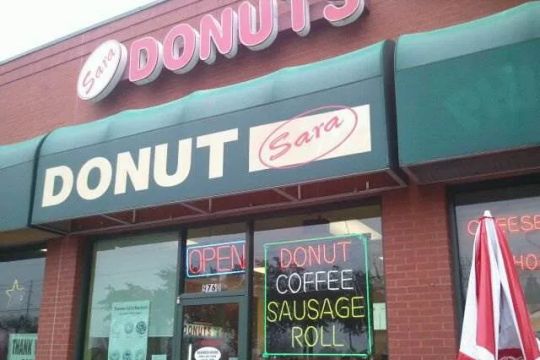 Sara Donuts