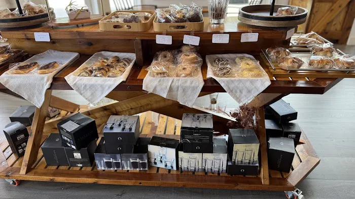 C'EST LA VIE BAKERY & CAFE Picture 4