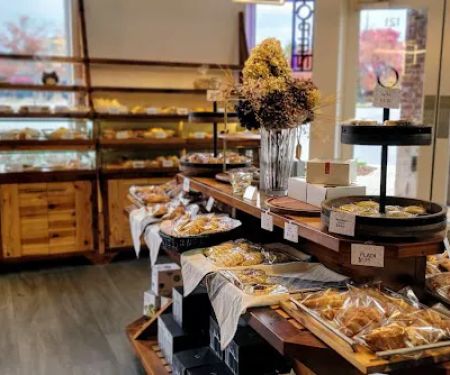 C'EST LA VIE BAKERY & CAFE