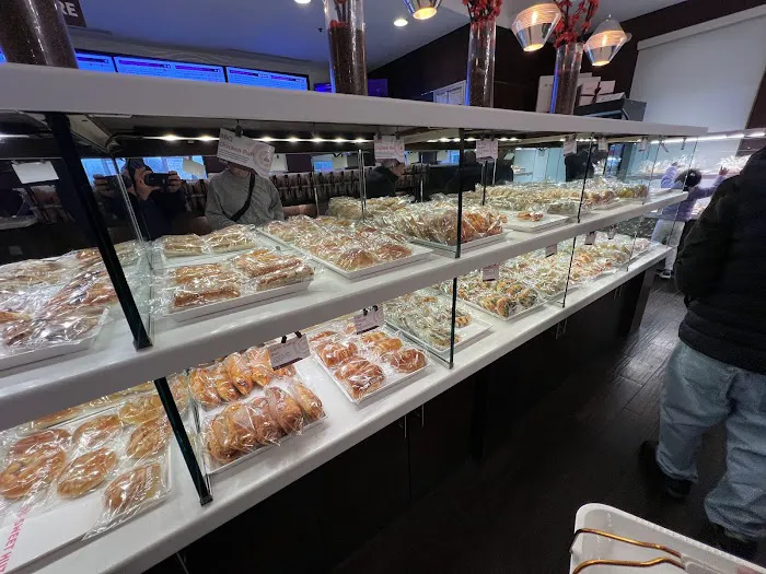 Sweet Hut Bakery Cafe Picture 4