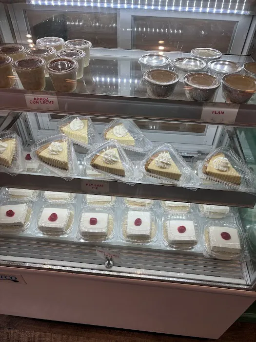 Buena Gente Cuban Bakery Picture 9