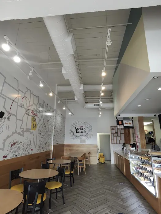 Sarah Donuts Decatur Picture 5