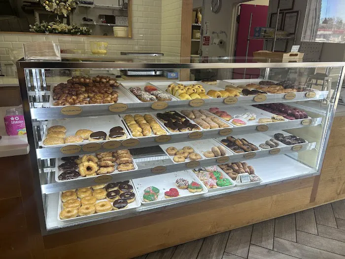 Sarah Donuts Decatur Picture 6