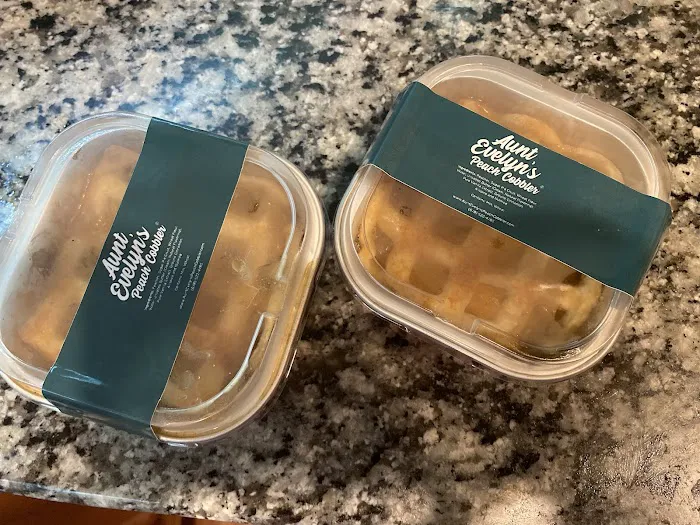 Aunt Evelyn's Peach Cobbler Picture 1