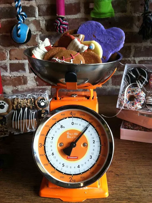 Taj Ma-Hound Bakery for Dogs Picture 9