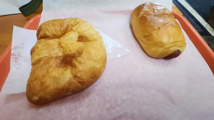 J & J Donuts Picture 2