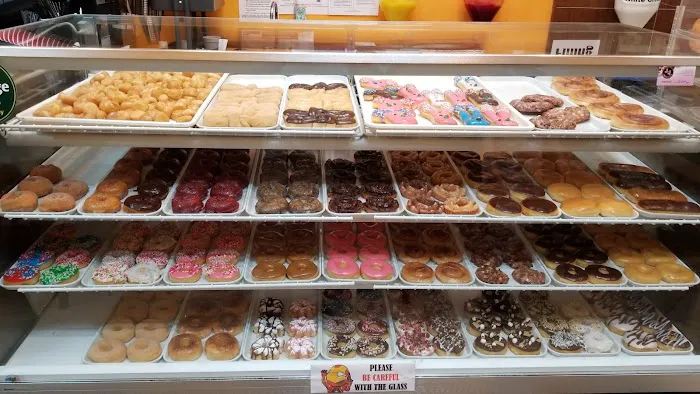 J & J Donuts Picture 9
