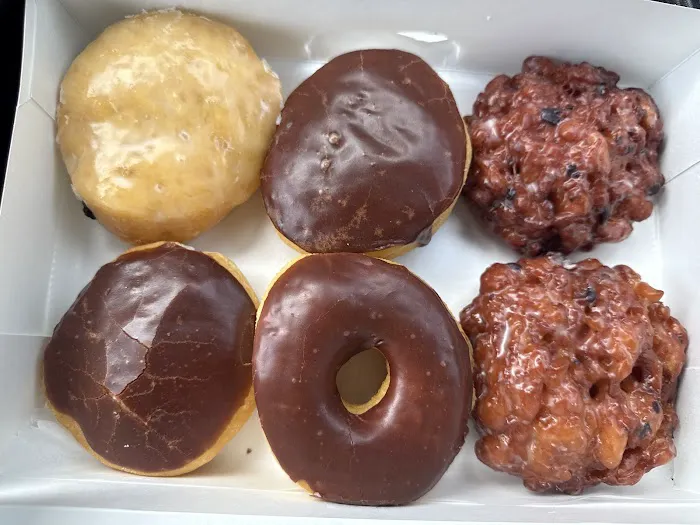 Danny's Donuts #4 Picture 3