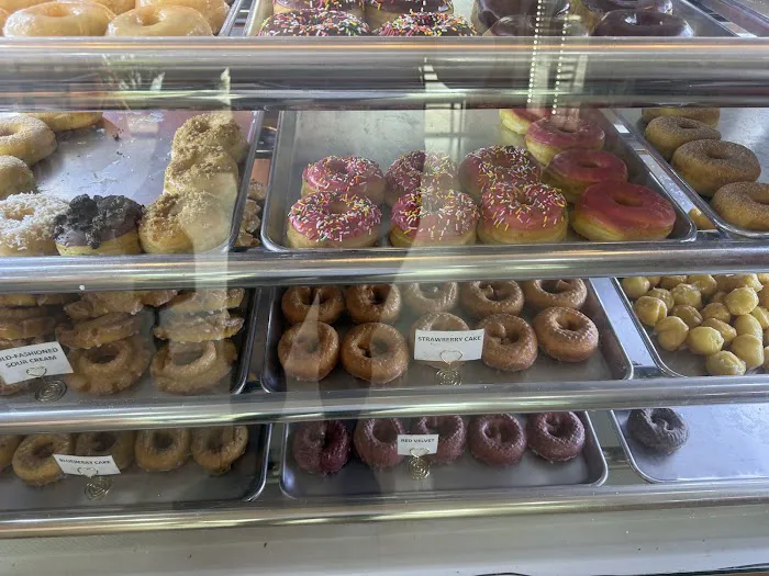 Danny's Donuts #4 Picture 5