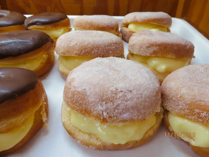 La Ideal Bakery Picture 2