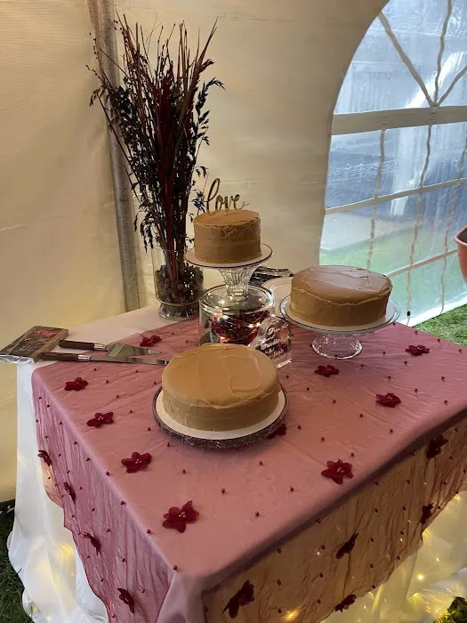 Lola's Sugar Pie Bakery Picture 7