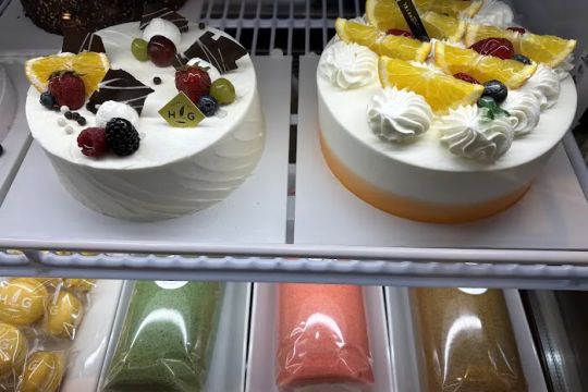 Hansel & Gretel Bakery Cafe - Peachtree