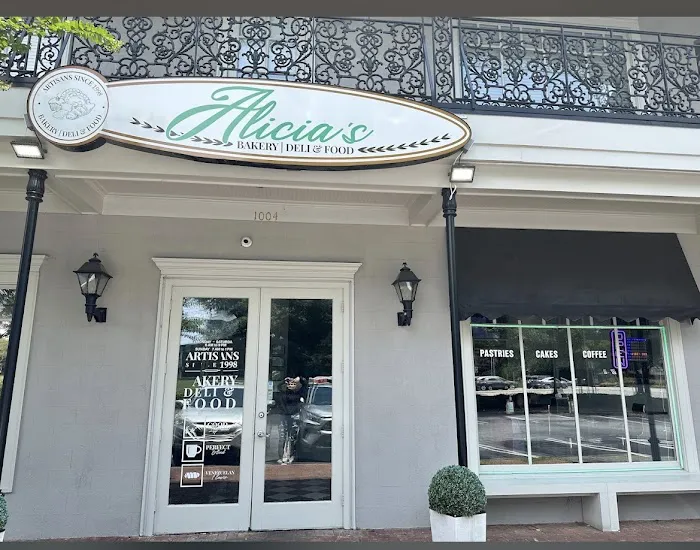 Alicia's Bakery Deli & Food Picture 6