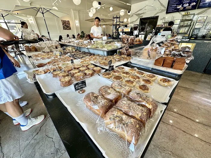 Confections Bakery & Cafe Picture 7
