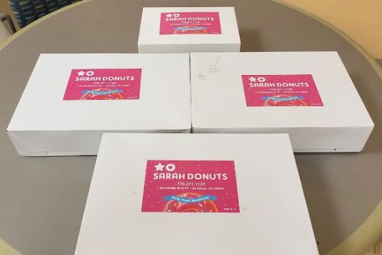 Sara Donuts
