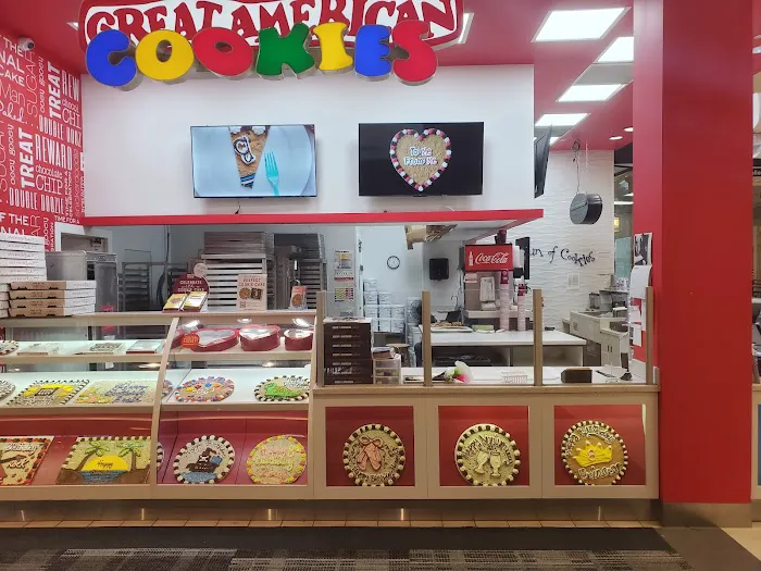 Great American cookie Upper level Picture 8