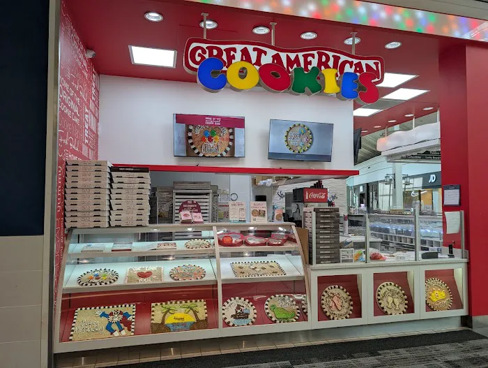 Great American cookie Upper level Picture 1