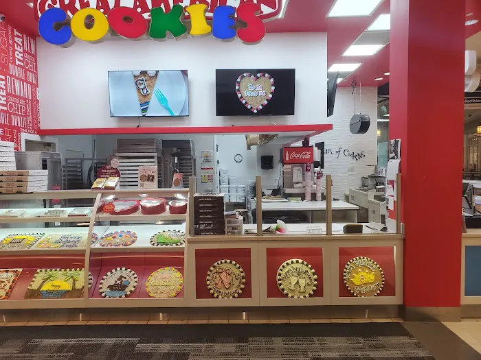 Great American cookie Upper level Picture 3