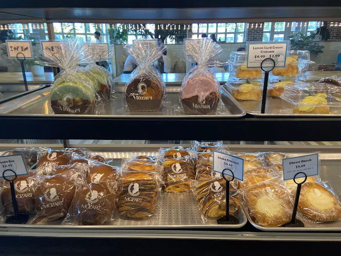 Mozart Bakery Picture 9