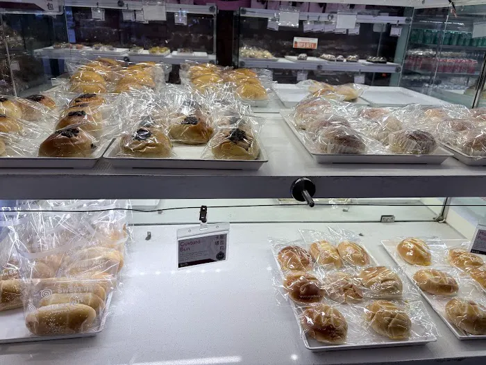 Sweet Hut Bakery & Cafe Picture 3