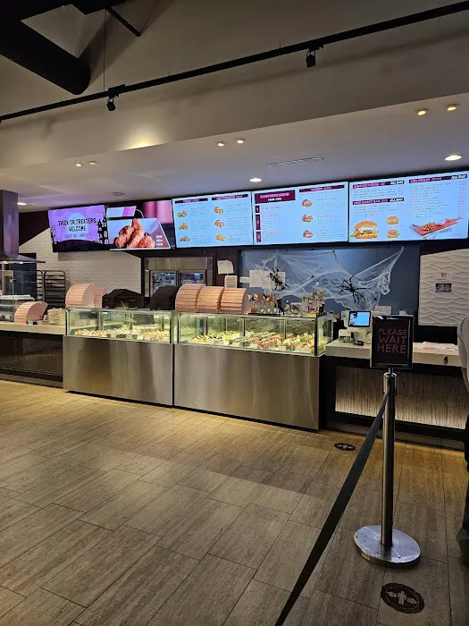 Sweet Hut Bakery & Cafe Picture 10
