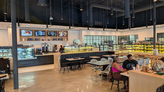 Paris Baguette Picture 1