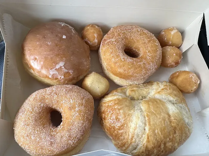 Danny’s Donuts # 5 Picture 4