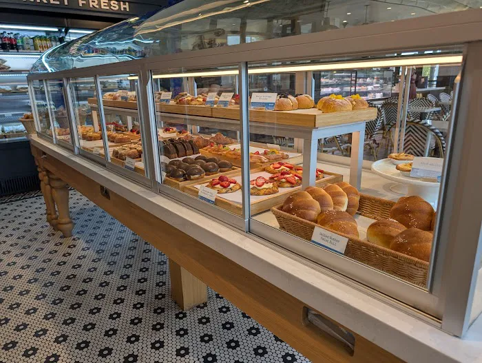 Paris Baguette Picture 8