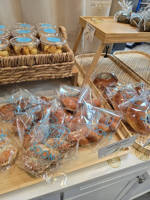 Soon's Bakery Picture 6