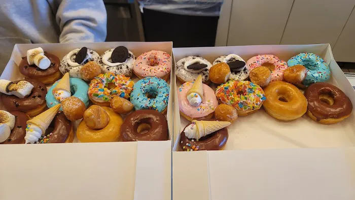 Donuts Now Picture 1