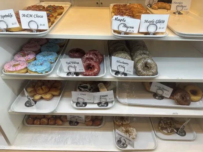 Donuts Now Picture 9