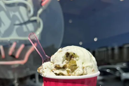 Smallcakes Buford: Cupcakery and Creamery