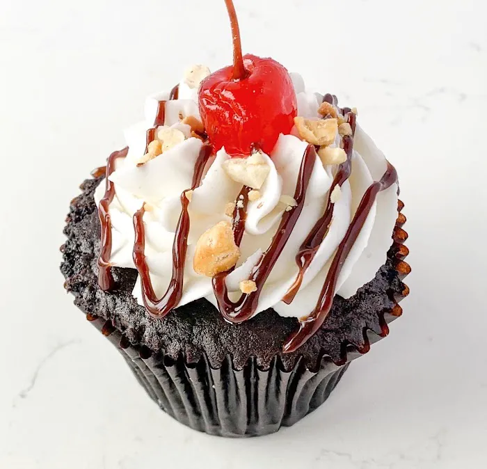 Smallcakes Buford: Cupcakery and Creamery Picture 8