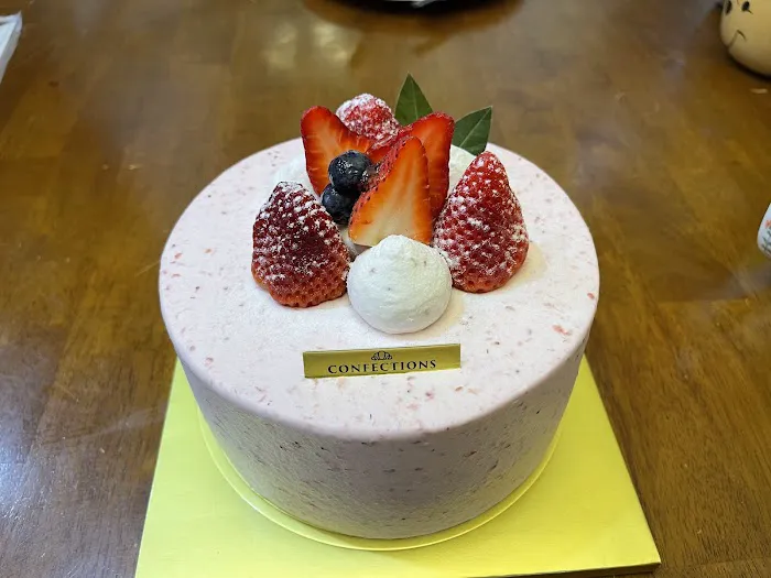 Confections Bakery & Cafe - Duluth Picture 2