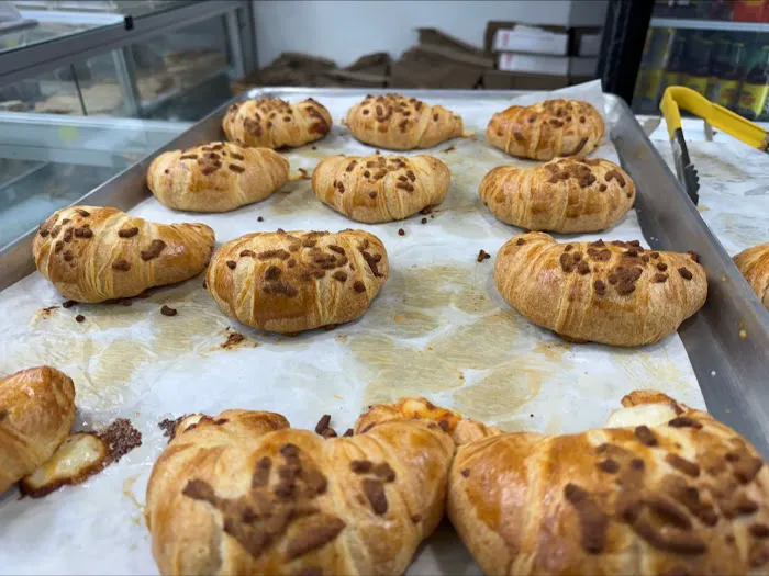 Mi Bella Colombia Bakery Picture 10