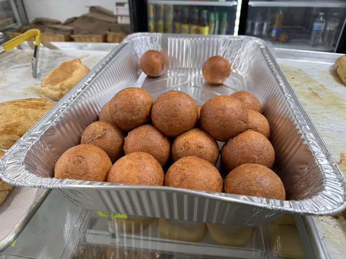 Mi Bella Colombia Bakery Picture 6