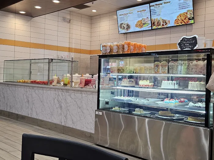 Esquisito Bakery - Sugarloaf Mills Picture 9