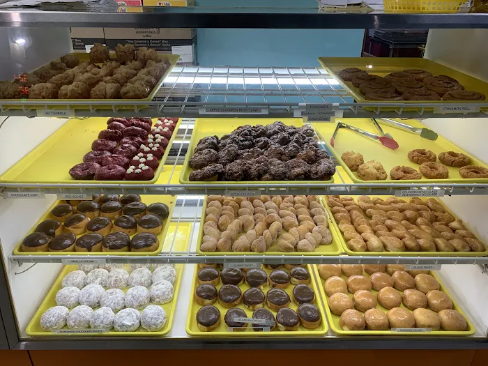 Ray's Donuts Picture 3