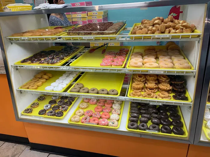 Ray's Donuts Picture 8