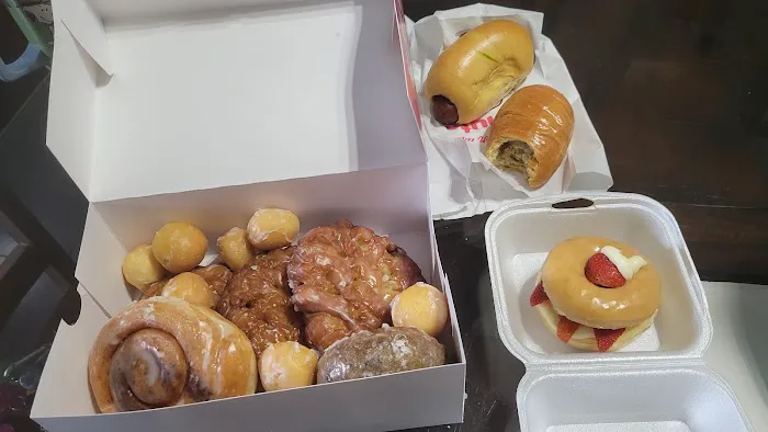 Lovejoy Donuts Picture 3
