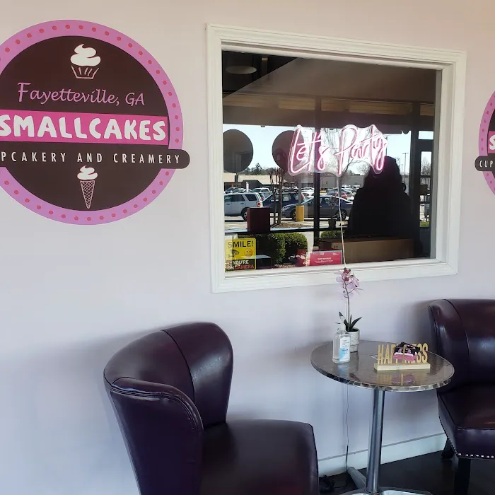 Fayetteville Smallcakes: Cupcakery & Creamery Picture 4
