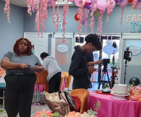 Sip and Frost Cake Bar