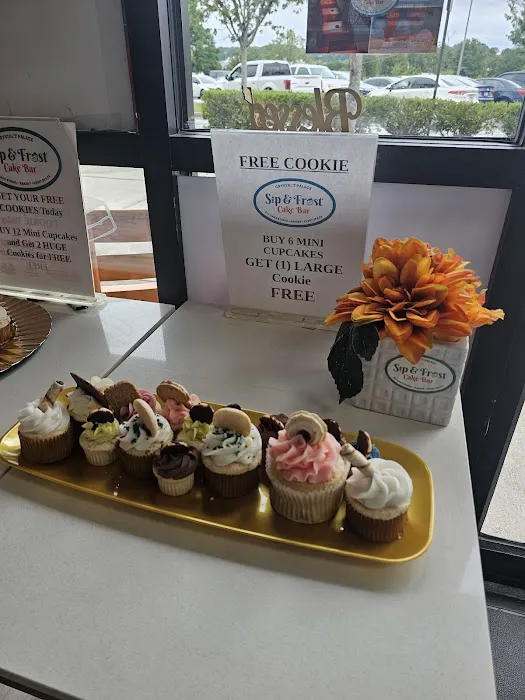 Sip and Frost Cake Bar Picture 2