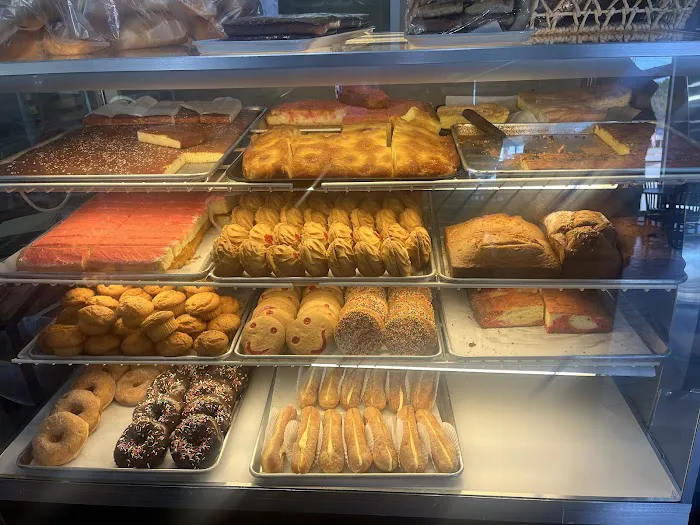 El Salvador Bakery II PANADERIA Y PUPUSERIA Picture 6