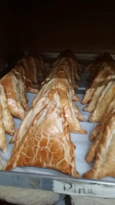 La Victoria Bakery Picture 9
