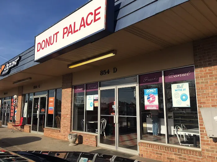 Donut Palace Picture 10