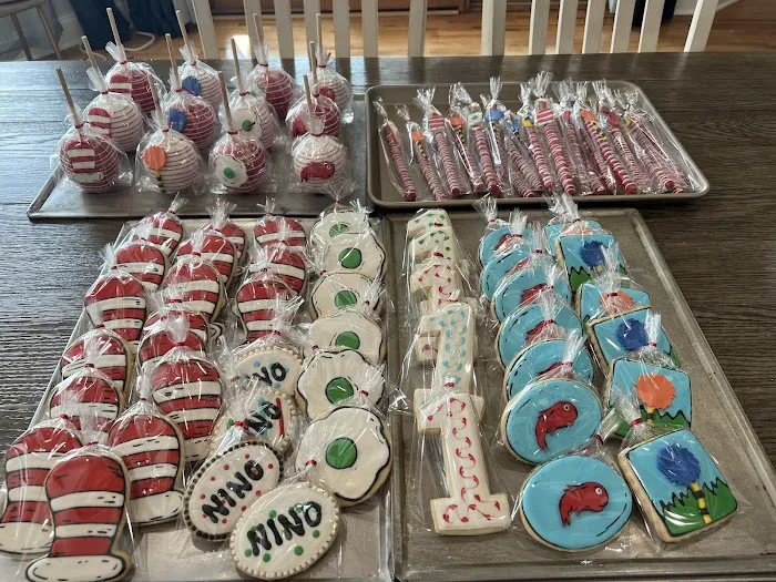 Dolce Lei Sweets & Treats Picture 5