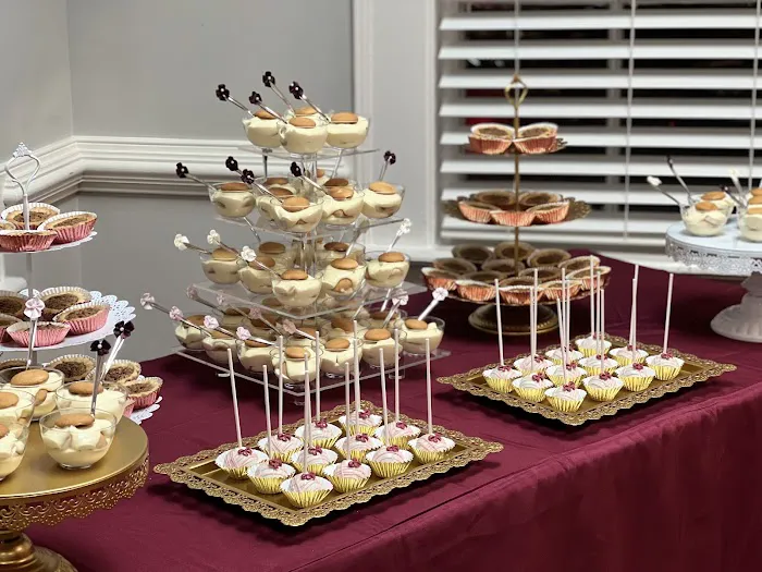 Dolce Lei Sweets & Treats Picture 10