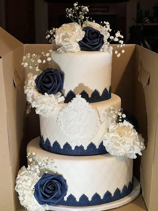 Dolce Lei Sweets & Treats Picture 1