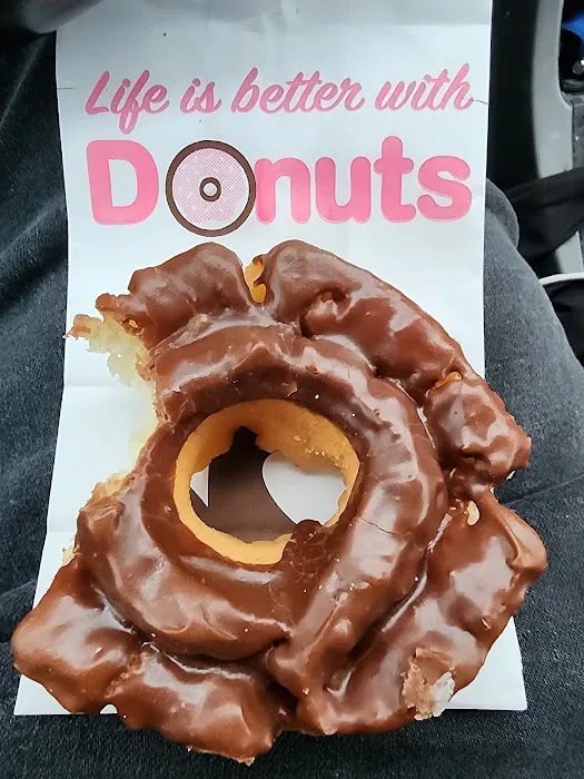 Sarah Donuts Lawrenceville Picture 3